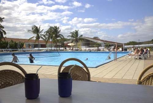 Hotel Rancho Luna pool