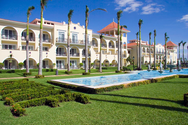 Riu Palace Mexico terrace