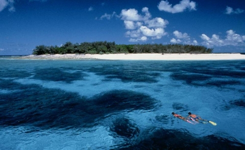 Un hôtel avec des plages sauvages