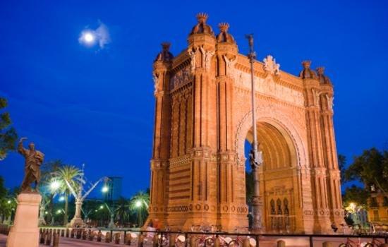 Barcelone vue aérienne durant la nuit