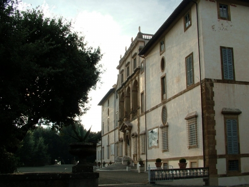 Cathédrale de San Pietro Apostolo à Frascati