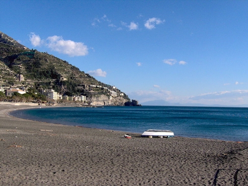  Le boulevard à Maiori