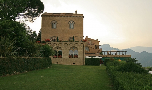 Côte amalfitaine regardant vers le sud de Ravello