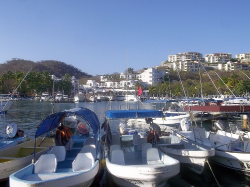 Huatulco coastline