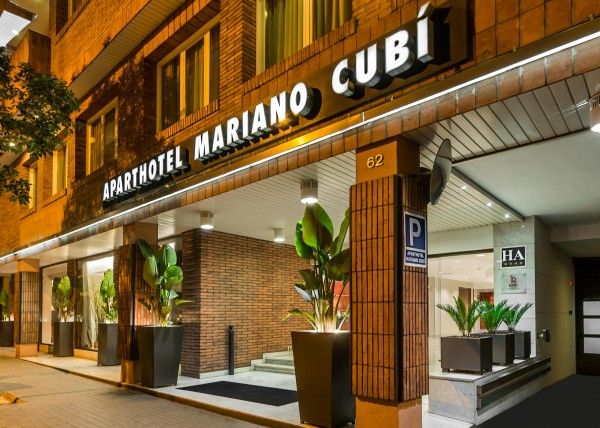 Aparthotel Mariano Cubi exterior