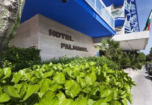 Hotel Palmasol exterior