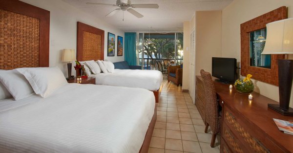 Divi Flamingo Beach Resort and Casino beach