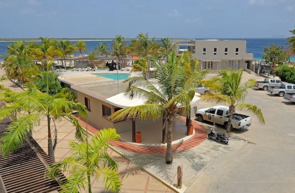 Eden Beach Resort exterior