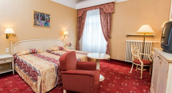 Danubius Hotel Astoria City Center extérieur