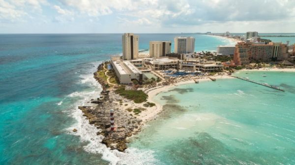 Turquoize at Hyatt Ziva Cancun exterior aerial