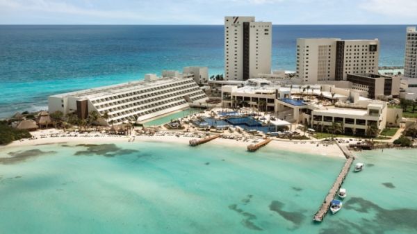 Turquoize at Hyatt Ziva Cancun exterior aerial