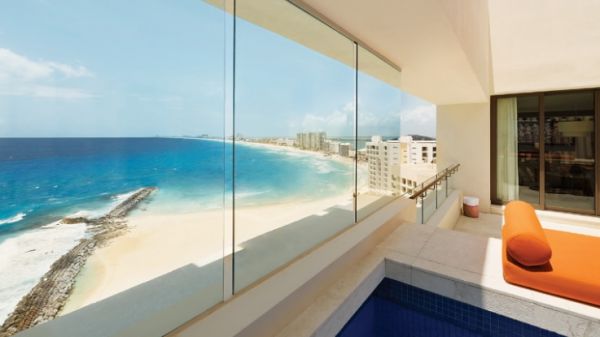 Turquoize at Hyatt Ziva Cancun exterior aerial