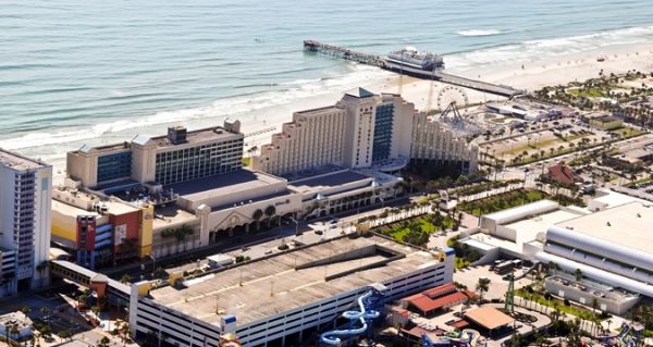 Hilton Daytona Beach Oceanfront Hotel exterior