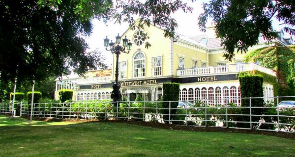 Citywest Hotel exterior