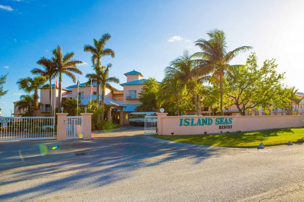 Island Seas Resort exterior