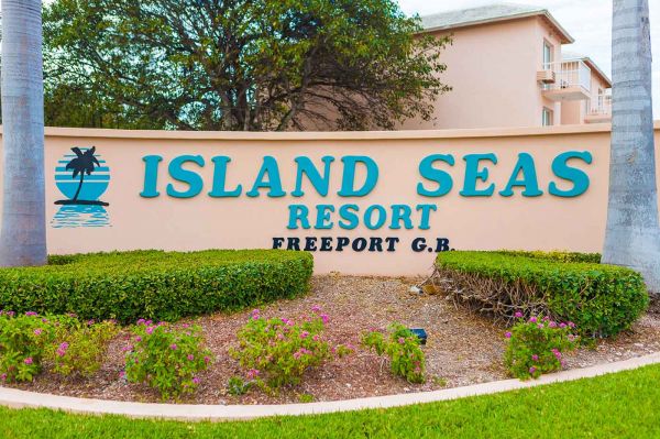 Island Seas Resort exterior