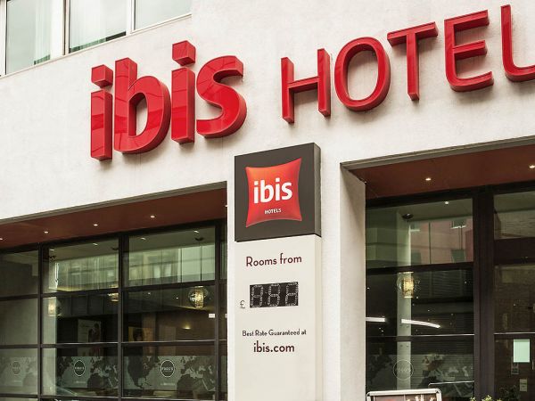 Ibis Glasgow City Center exterior