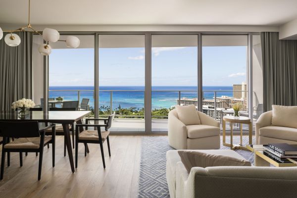 The Ritz-Carlton Residences Waikiki Beach roof pool