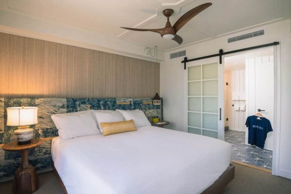 The Surfjack Hotel And Swim Club entrée