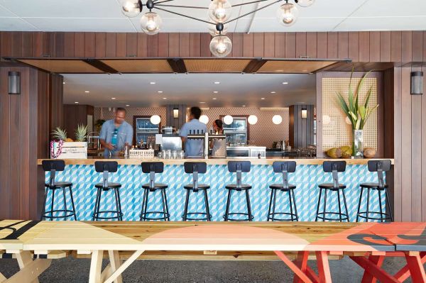 The Surfjack Hotel And Swim Club entrée
