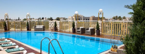 Dan Panorama Jerusalem roof pool