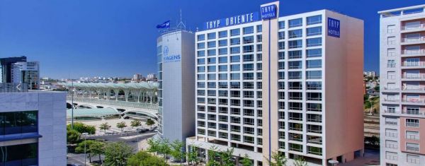 Tryp Lisboa Oriente exterior