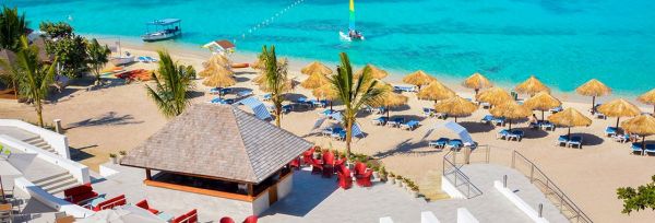 Royal Decameron Cornwall Beach exterior