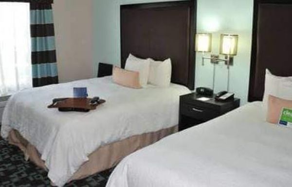 Hampton Inn and Suites Nashville Opryland extérieur