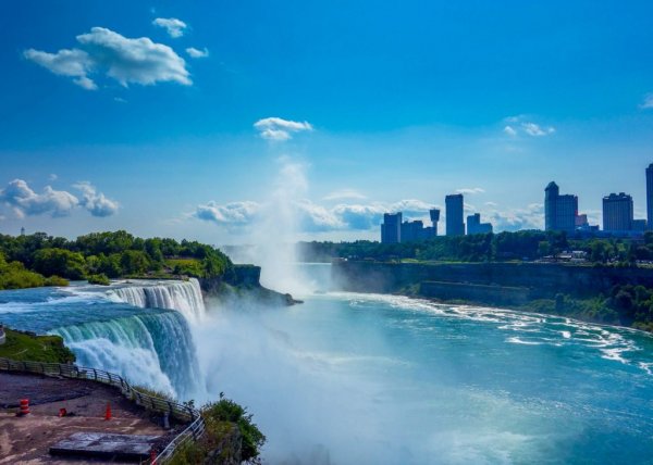 Hilton Niagara Falls extérieur