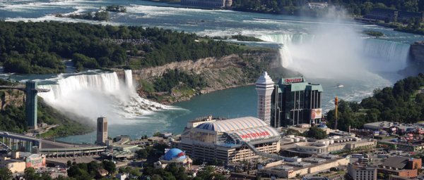 Sheraton On The Falls exterior aerial