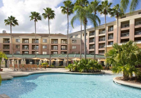 Courtyard Orlando LBV in the Marriott Village entrance