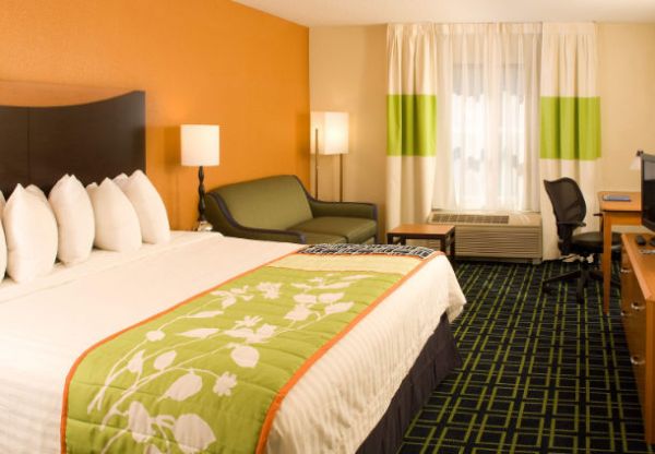 Fairfield Inn and Suites Orlando LBV extérieur