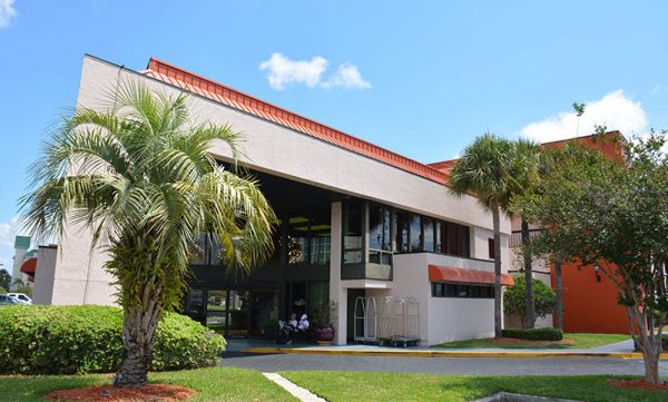 Grand Hotel Orlando exterior