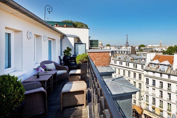 Hotel Pont Royal exterior