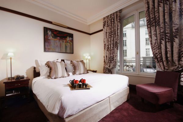 Hotel Pont Royal exterior