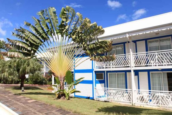 Le Manganao Hotel and Residences beach