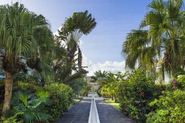 Le Manganao Hotel and Residences beach