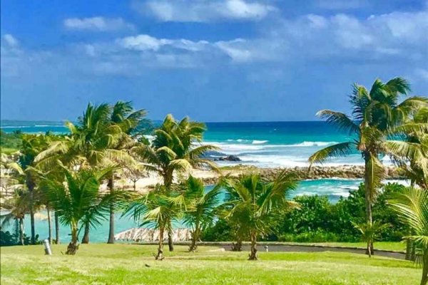 Le Manganao Hotel and Residences beach