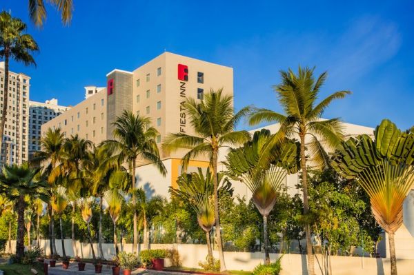 Fiesta Inn Puerto Vallarta Isla exterior