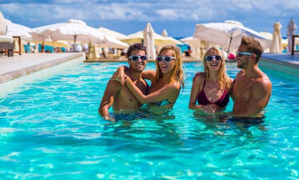 Aspira Hotel and Beach Club pool