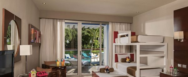 Family Club At Grand Riviera Princess All Suites exterior