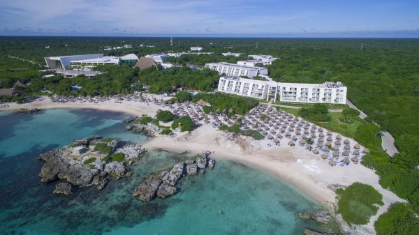 Grand Sirenis Mayan Beach Hotel & Spa exterior