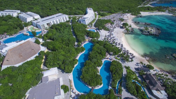 Grand Sirenis Mayan Beach Hotel & Spa exterior