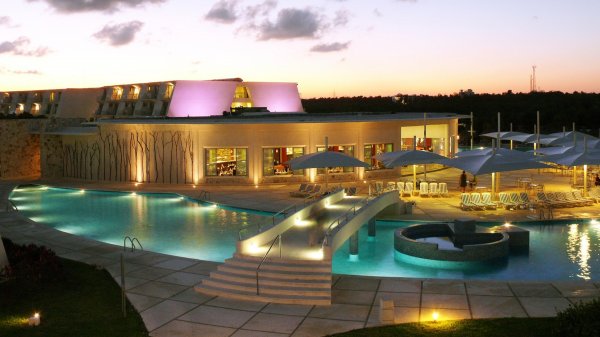 Grand Sirenis Mayan Beach Hotel & Spa exterior