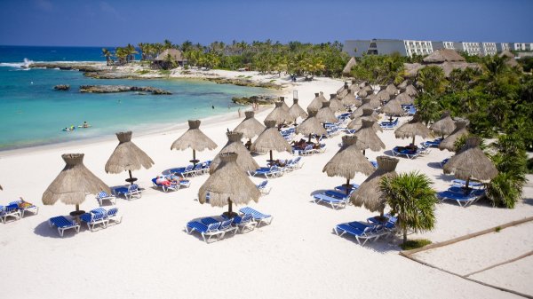 Grand Sirenis Mayan Beach Hotel & Spa exterior