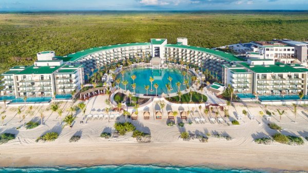 Haven Riviera Cancun Resort and Spa exterior aerial