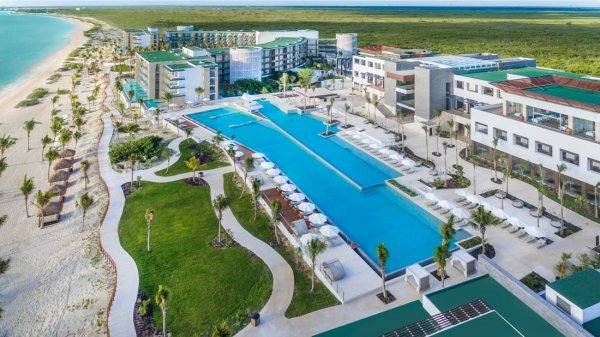 Haven Riviera Cancun Resort and Spa exterior aerial