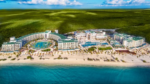 Haven Riviera Cancun Resort and Spa exterior aerial