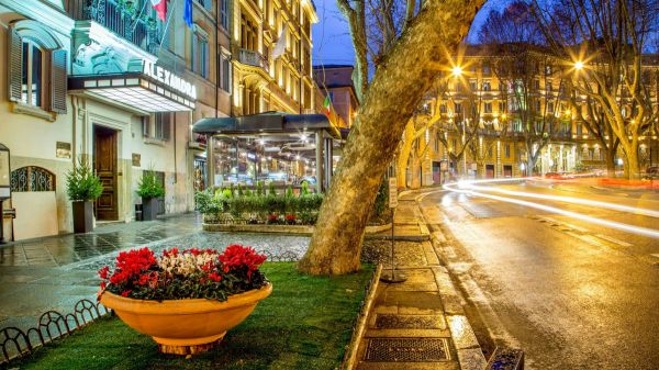 Hotel Alexandra exterior