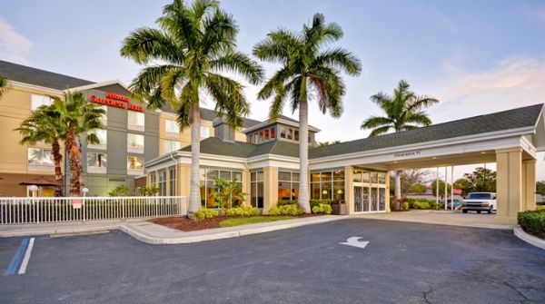 Hilton Garden Inn Sarasota Bradenton Airport exterior